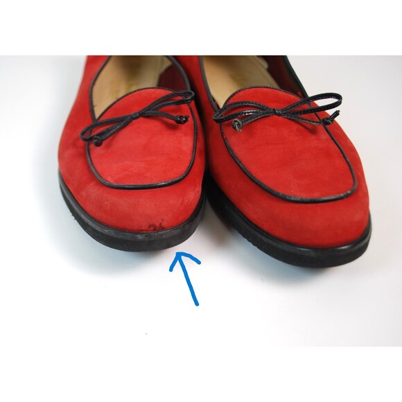 SALVATORE FERRAGAMO Red Suede w/ Black Patent Leather Piping/Bow Loafers US 8B - Picture 5 of 9